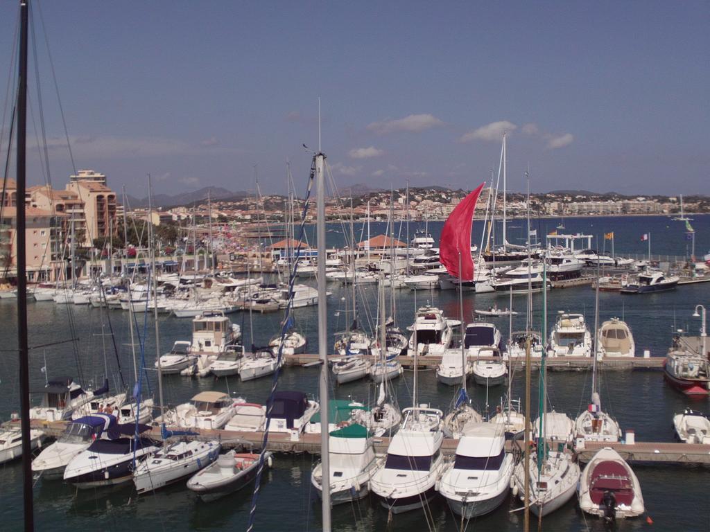 Boutique Apartment Hirondelle Port Fréjus Zimmer foto